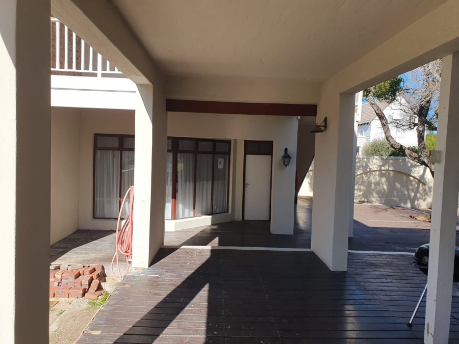 3 Bedroom Property for Sale in Keurboomstrand Western Cape